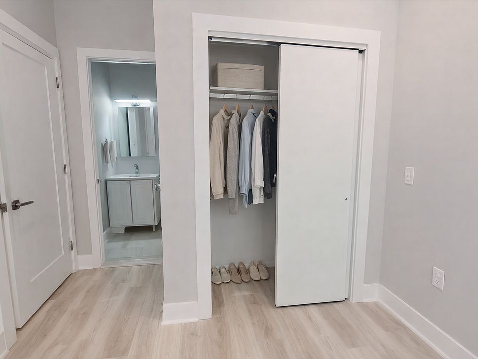 Bedroom 1 closet-bathroom