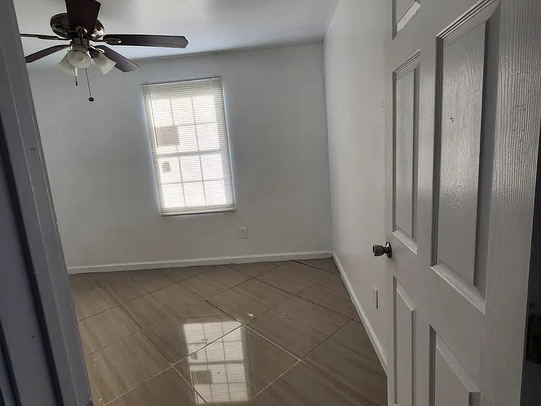 1821 Lirio St — Photo 5