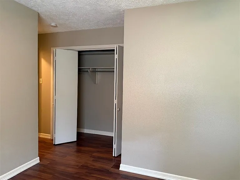 205 Broadway St — Photo 14
