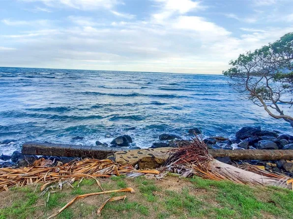 54-215 Kamehameha Hwy, Hauula, HI 96717