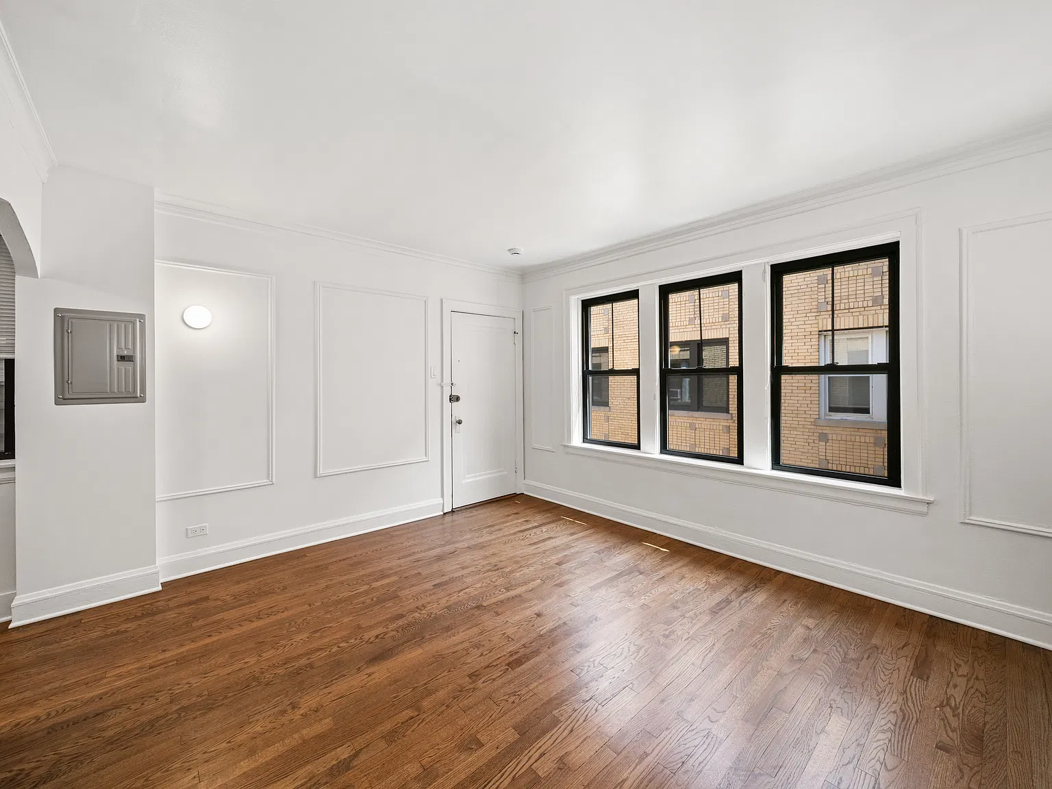 Studio, 333 sqft, $1,395 — Photo 2
