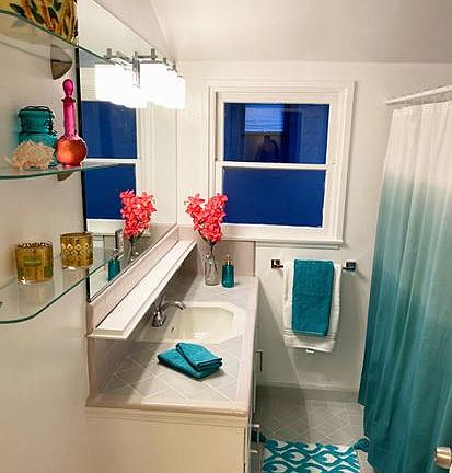 5th image of 12918 Burbank Blvd APT 3