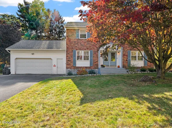 2280 Pine Haven Drive, Niskayuna, NY 12309