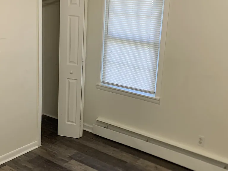 15434 Oldham St — Photo 7