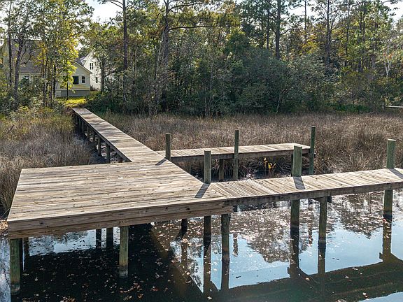 3rd image of 151 Redfish Point Dr