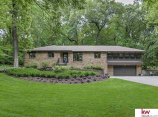 6005 Bennie Day Rd, Omaha, NE 68152