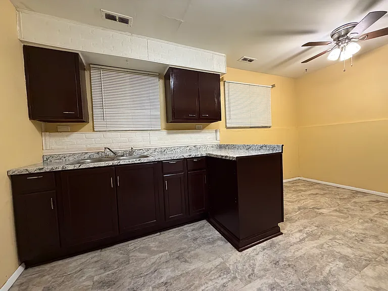 3024 Raskob St — Photo 20