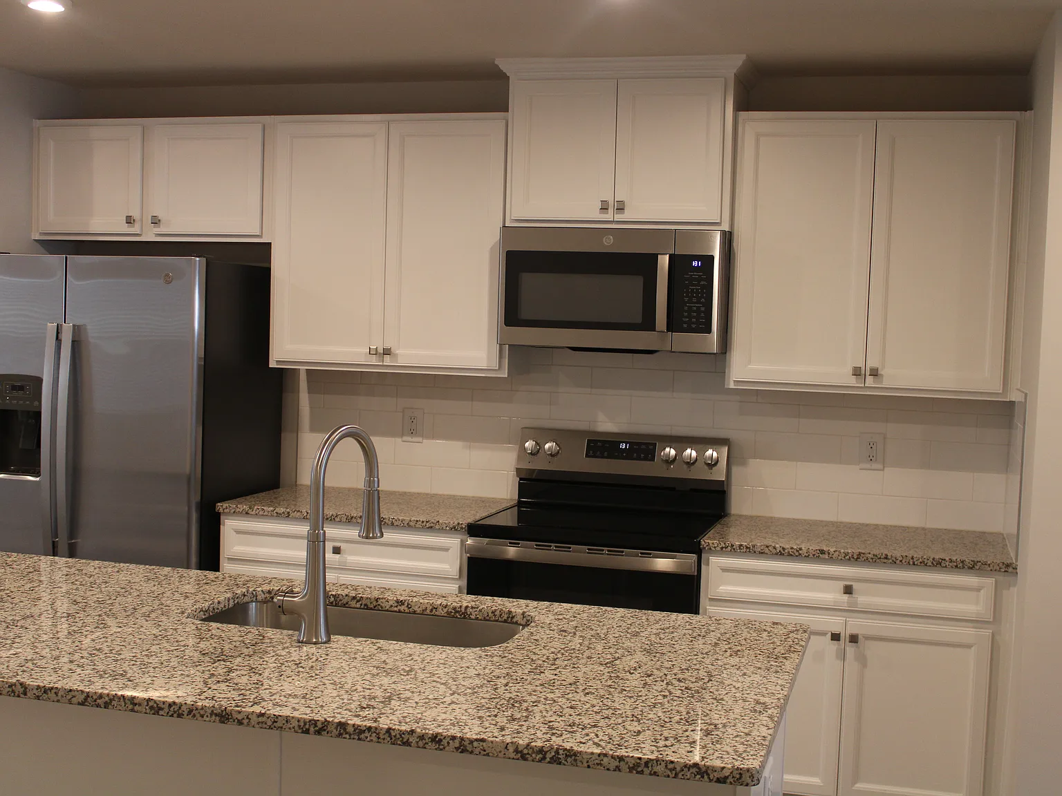 3 bed, 1628 sqft, $1,995 — Photo 4