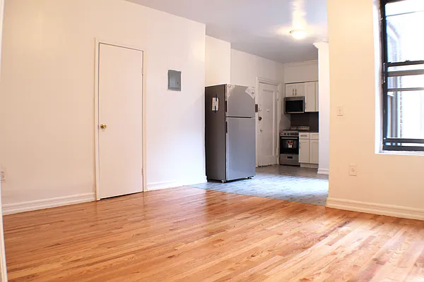 Rented by Dugri Real Estate  | media 11