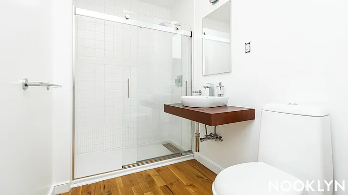 Rented by Nooklyn NYC LLC | media 50