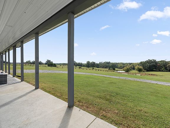 3rd image of 1195 Highway 52 E