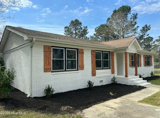 1235 Cherrytree Rd NE, Winnabow, NC 28479