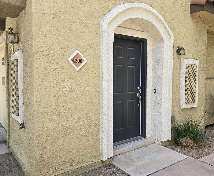 601 Menaul Blvd NW #4206 — Photo 2