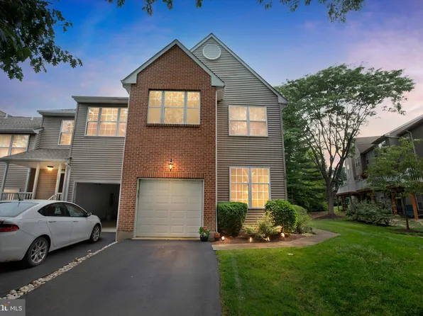 108 Bishops Gate Ln, Doylestown, PA 18901