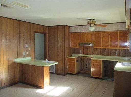 5th image of 554 Meadow Dr