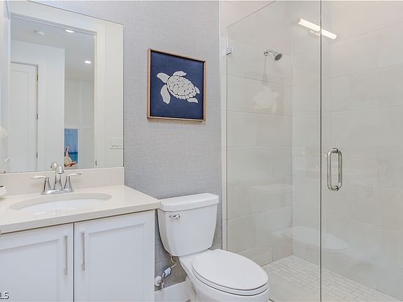 4th image of 5816 Shell Cove Dr #120