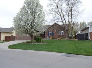 307 N Ridgefield Cir, Andover, KS 67002