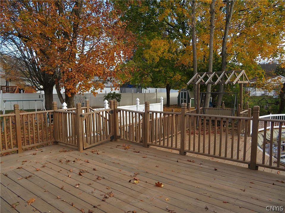 402 Northrup Dr, Utica, NY 13502 MLS S1441874 Zillow