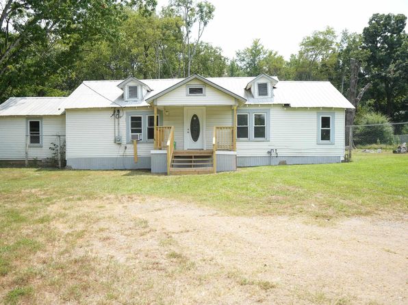 626 E 3rd St N, Prescott, AR 71857