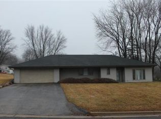 6064 Imperial Dr, Waunakee, WI 53597