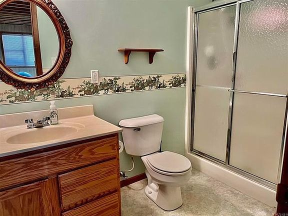 3rd image of 1004 Cinnabar St #E
