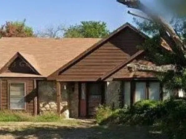 100 Jon St, Lorena, TX 76655