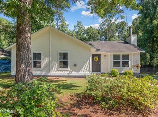 811 Mill River Rd, Jacksonville, NC 28540