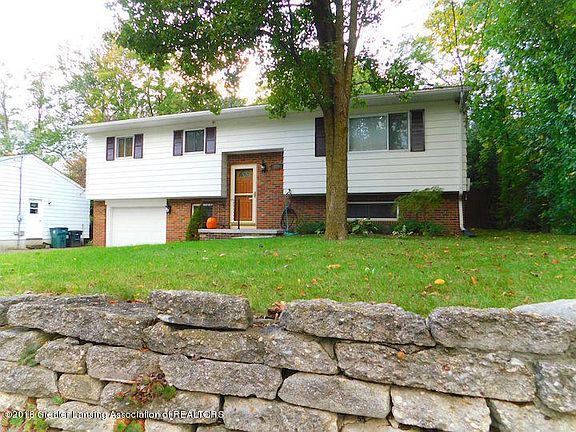 2nd image of 529 Moorland Dr