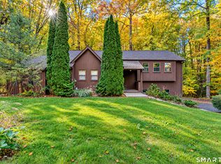 726 Neipsic Road, Glastonbury, CT 06033