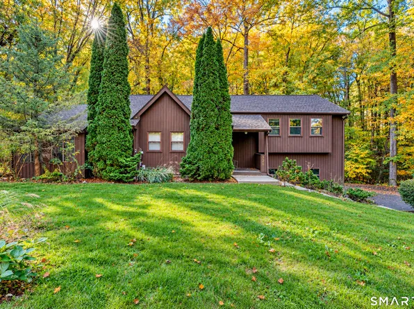 726 Neipsic Road, Glastonbury, CT 06033