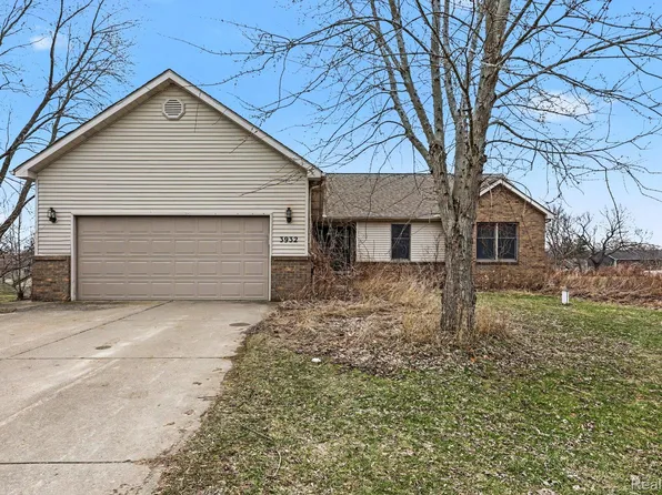 3932 Thomas Rd, Oxford, MI 48371