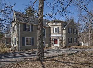 430 Hillspur Rd, Ann Arbor, MI 48105