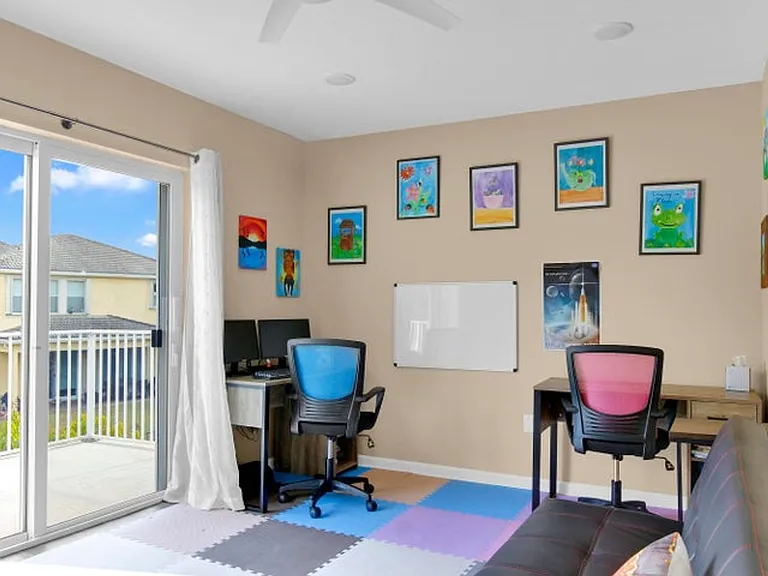 9022 Dupont Pl — Photo 15