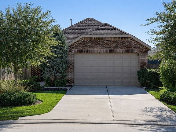 2nd image of 137 Emory Birch Dr