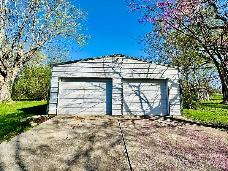 710 Latimer Ave — Photo 27