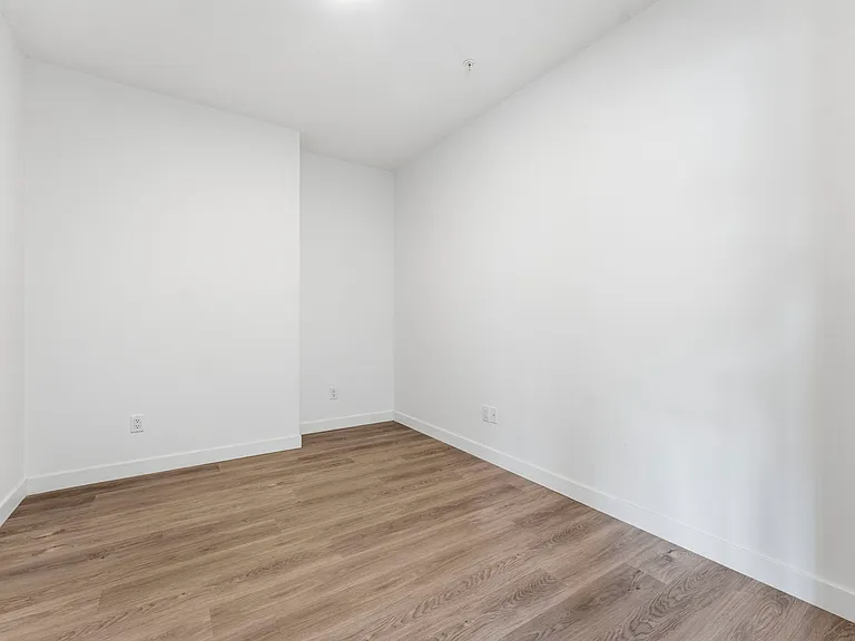 3360 16th St SW — Photo 78