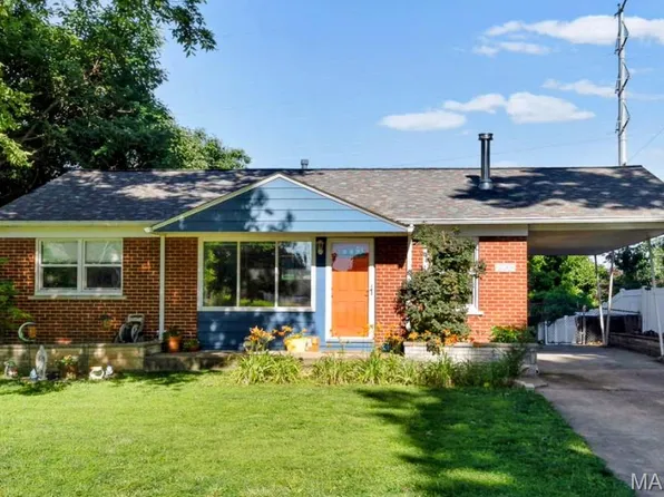 7900 Birkenhead Dr, Saint Louis, MO 63123