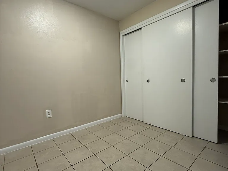 Tailwinds Apartments — Photo 16