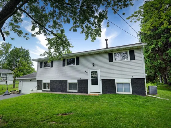 46 Florendin Dr, Henrietta, NY 14467