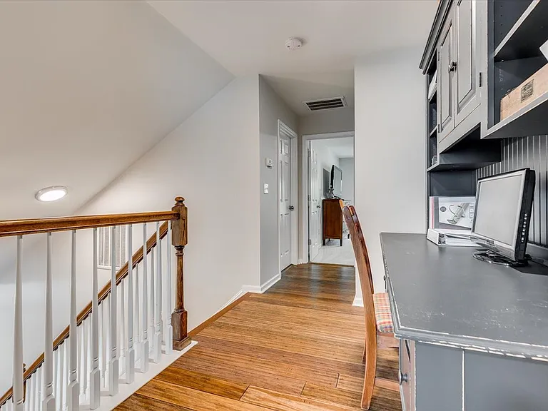 1007 Kaiser Way — Photo 32