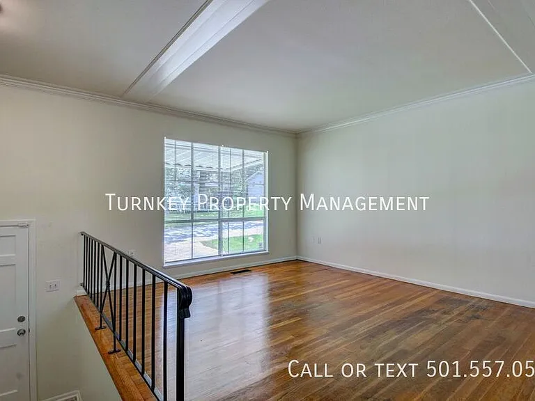 13 Wesley Dr — Photo 4