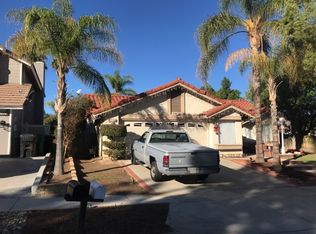 2002 Maywood Cir, Corona, CA 92881