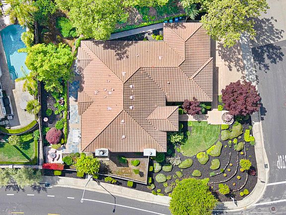 4th image of 1 Circle E Ranch Pl