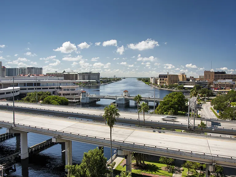 Arabelle Riverwalk — Photo 19