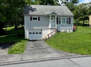 716 Hartzell Ave, Altoona, PA