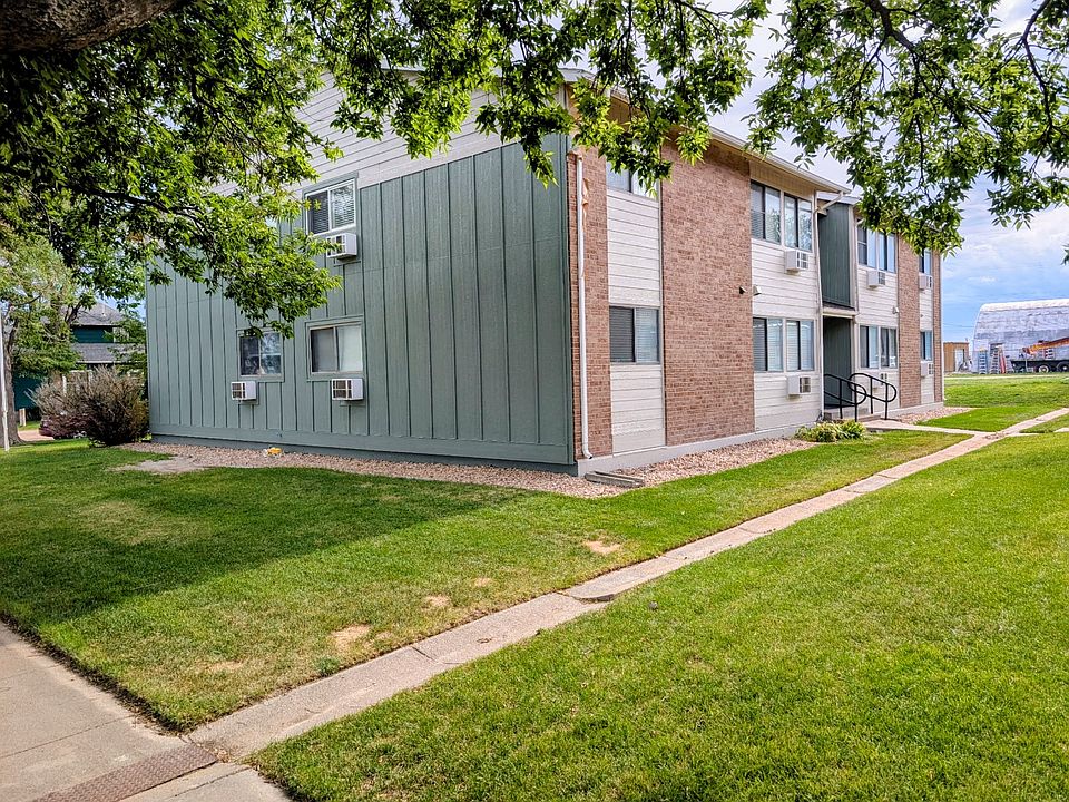 1st image of 333 Custer Ave #4