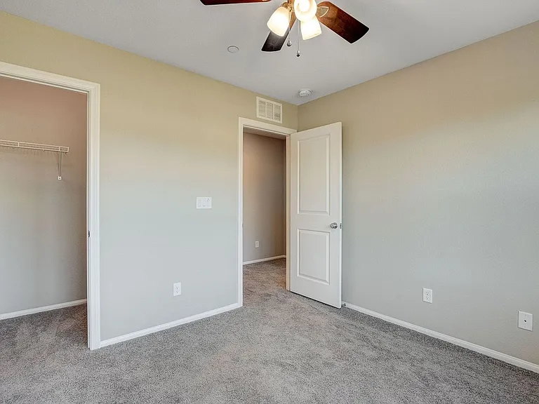2806 Alenga St — Photo 29