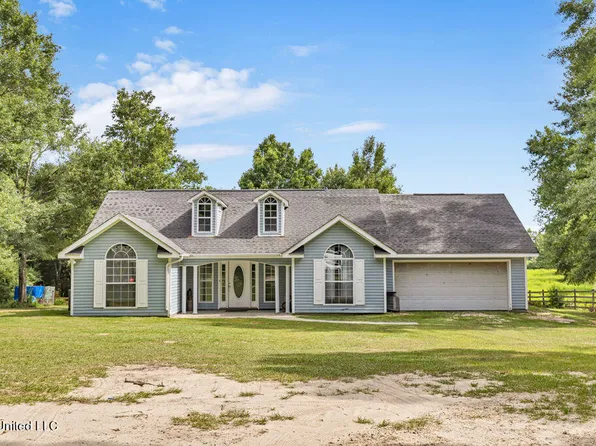 22 Lester Hariel Rd, Perkinston, MS 39573