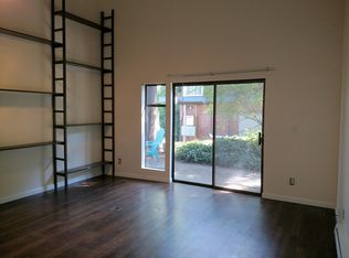 Hoven Apartments, Seattle, WA 98105