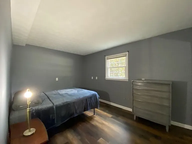 220 Pearson St — Photo 17